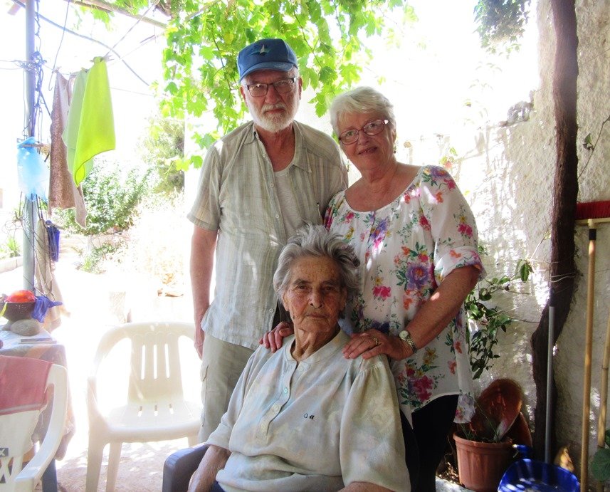 Greek yah yah with visitors